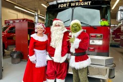 2023-Holiday-Parade3