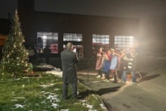 2025-Tree-Lighting-2